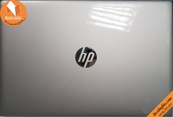 Dán logo lên laptop công ty giúp bảo vệ tài sản công 1 cách hiệu quả